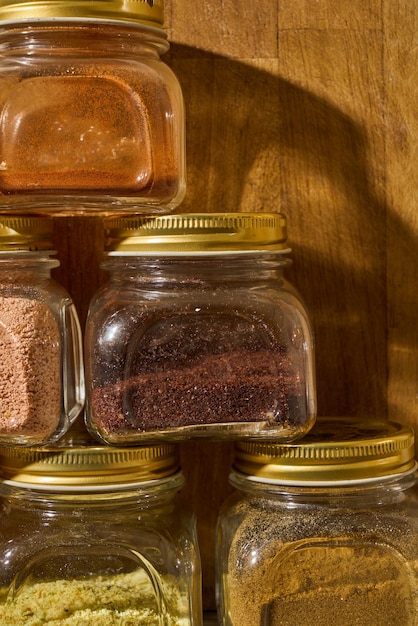 Zbliżenie na aromatyczne przyprawy